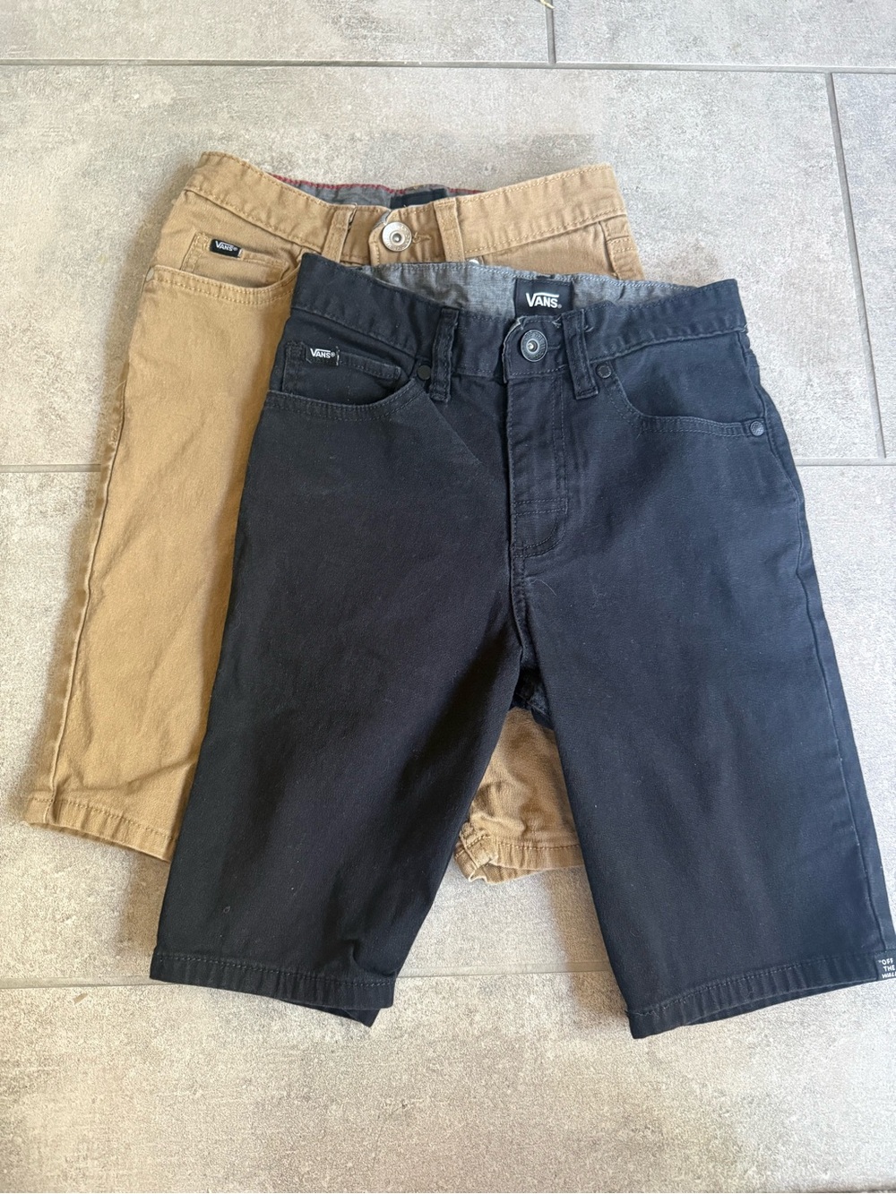 Vans Kids Stretch Shorts lot( 2 pairs)